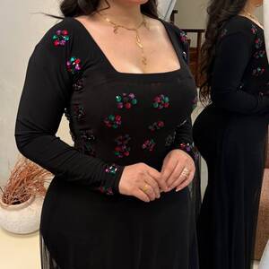 فستان اسود كرستال